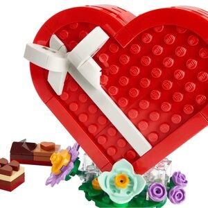 LEGO Valentine’s Day Heart Gift Box Set - Red and White